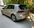 Серый Фольксваген e-Golf, объемом двигателя 0 л и пробегом 104 тыс. км за 9988 $, фото 3 на Automoto.ua
