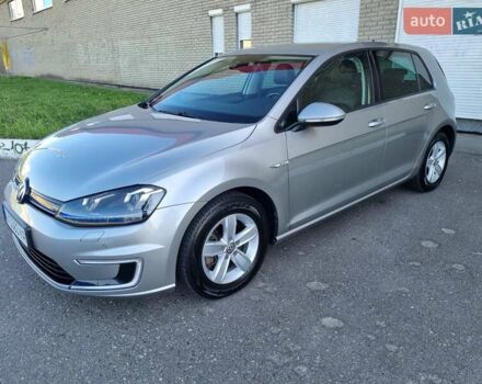 Сірий Фольксваген e-Golf, об'ємом двигуна 0 л та пробігом 48 тис. км за 12000 $, фото 10 на Automoto.ua