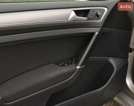 Сірий Фольксваген e-Golf, об'ємом двигуна 0 л та пробігом 117 тис. км за 8450 $, фото 17 на Automoto.ua