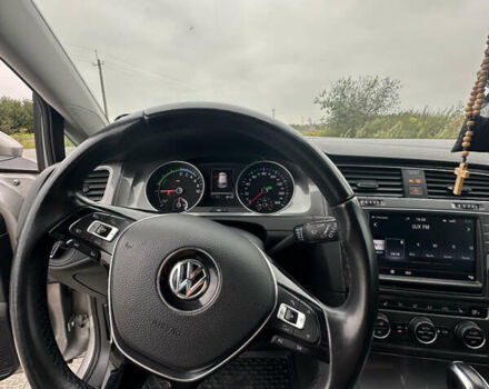 Серый Фольксваген e-Golf, объемом двигателя 0 л и пробегом 134 тыс. км за 9450 $, фото 12 на Automoto.ua