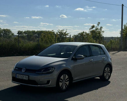 Серый Фольксваген e-Golf, объемом двигателя 0 л и пробегом 70 тыс. км за 12200 $, фото 3 на Automoto.ua