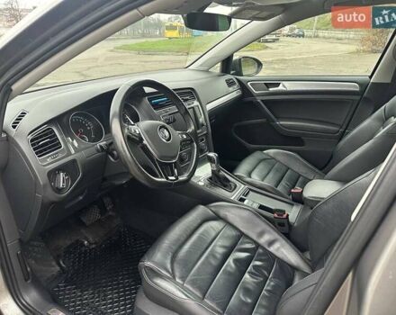 Серый Фольксваген e-Golf, объемом двигателя 0 л и пробегом 107 тыс. км за 10300 $, фото 9 на Automoto.ua