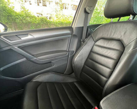 Серый Фольксваген e-Golf, объемом двигателя 0 л и пробегом 113 тыс. км за 9999 $, фото 23 на Automoto.ua