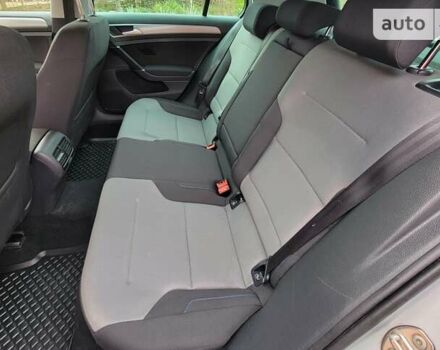 Серый Фольксваген e-Golf, объемом двигателя 0 л и пробегом 133 тыс. км за 9200 $, фото 10 на Automoto.ua