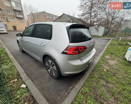 Серый Фольксваген e-Golf, объемом двигателя 0 л и пробегом 87 тыс. км за 9500 $, фото 2 на Automoto.ua