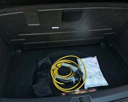 Сірий Фольксваген e-Golf, об'ємом двигуна 0 л та пробігом 39 тис. км за 12000 $, фото 11 на Automoto.ua