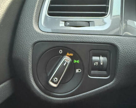 Сірий Фольксваген e-Golf, об'ємом двигуна 0 л та пробігом 165 тис. км за 8000 $, фото 39 на Automoto.ua