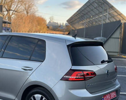 Серый Фольксваген e-Golf, объемом двигателя 0 л и пробегом 159 тыс. км за 9000 $, фото 8 на Automoto.ua