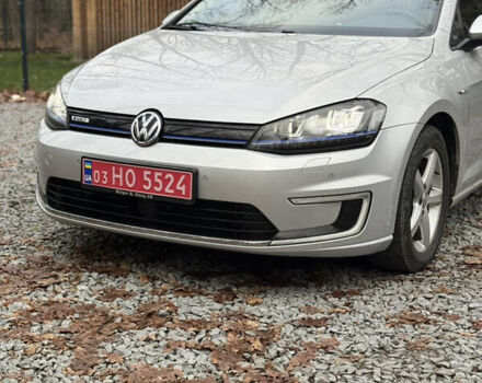 Серый Фольксваген e-Golf, объемом двигателя 0 л и пробегом 120 тыс. км за 7999 $, фото 4 на Automoto.ua