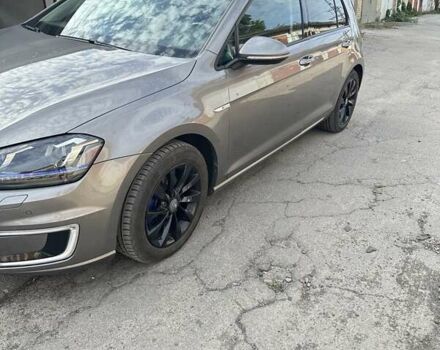 Серый Фольксваген e-Golf, объемом двигателя 0 л и пробегом 107 тыс. км за 10300 $, фото 23 на Automoto.ua