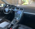 Серый Фольксваген e-Golf, объемом двигателя 0 л и пробегом 120 тыс. км за 9999 $, фото 10 на Automoto.ua