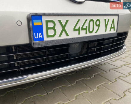 Серый Фольксваген e-Golf, объемом двигателя 0 л и пробегом 110 тыс. км за 8800 $, фото 6 на Automoto.ua