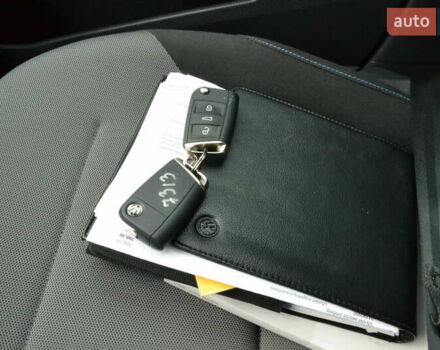 Сірий Фольксваген e-Golf, об'ємом двигуна 0 л та пробігом 117 тис. км за 8450 $, фото 38 на Automoto.ua