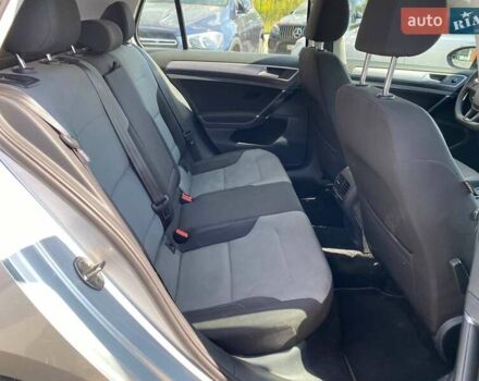 Серый Фольксваген e-Golf, объемом двигателя 0 л и пробегом 115 тыс. км за 8500 $, фото 19 на Automoto.ua