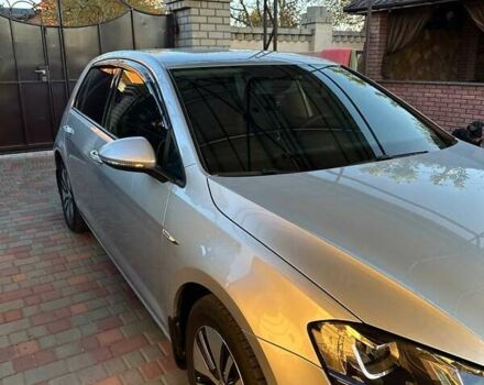 Сірий Фольксваген e-Golf, об'ємом двигуна 0 л та пробігом 39 тис. км за 12000 $, фото 5 на Automoto.ua