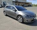 Серый Фольксваген e-Golf, объемом двигателя 0 л и пробегом 121 тыс. км за 9700 $, фото 1 на Automoto.ua