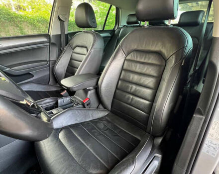 Серый Фольксваген e-Golf, объемом двигателя 0 л и пробегом 113 тыс. км за 9999 $, фото 25 на Automoto.ua