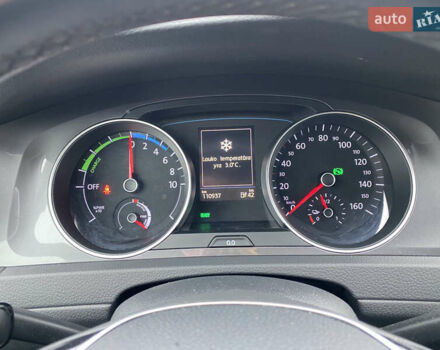 Серый Фольксваген e-Golf, объемом двигателя 0 л и пробегом 110 тыс. км за 8800 $, фото 29 на Automoto.ua