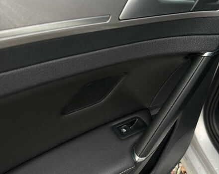 Серый Фольксваген e-Golf, объемом двигателя 0 л и пробегом 120 тыс. км за 7999 $, фото 27 на Automoto.ua