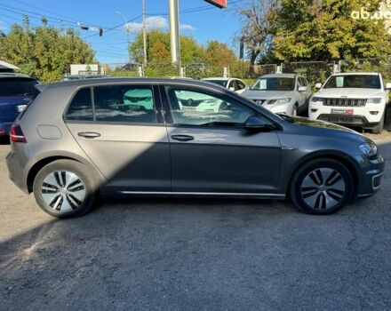 Серый Фольксваген e-Golf, объемом двигателя 0 л и пробегом 72 тыс. км за 11390 $, фото 4 на Automoto.ua