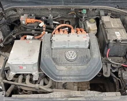 Серый Фольксваген e-Golf, объемом двигателя 0 л и пробегом 77 тыс. км за 8700 $, фото 12 на Automoto.ua
