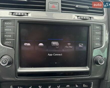 Серый Фольксваген e-Golf, объемом двигателя 0 л и пробегом 107 тыс. км за 10300 $, фото 18 на Automoto.ua