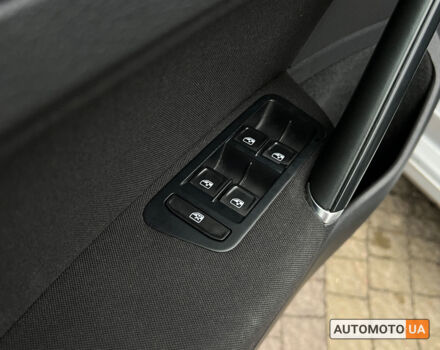 Сірий Фольксваген e-Golf, об'ємом двигуна 24 л та пробігом 107 тис. км за 9900 $, фото 14 на Automoto.ua