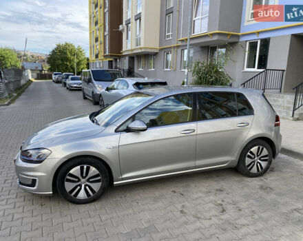 Серый Фольксваген e-Golf, объемом двигателя 0 л и пробегом 148 тыс. км за 9799 $, фото 3 на Automoto.ua