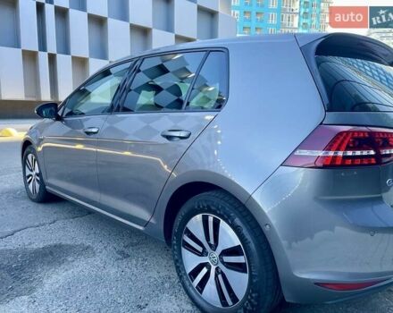 Серый Фольксваген e-Golf, объемом двигателя 0 л и пробегом 119 тыс. км за 10700 $, фото 9 на Automoto.ua