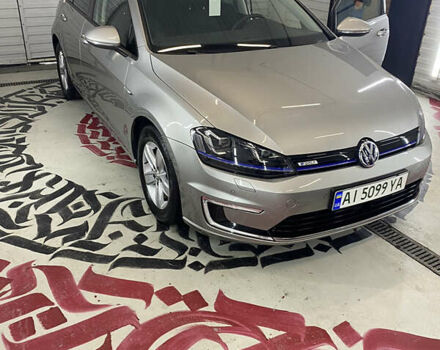Серый Фольксваген e-Golf, объемом двигателя 0 л и пробегом 81 тыс. км за 9500 $, фото 1 на Automoto.ua