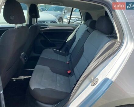 Серый Фольксваген e-Golf, объемом двигателя 0 л и пробегом 115 тыс. км за 8500 $, фото 18 на Automoto.ua