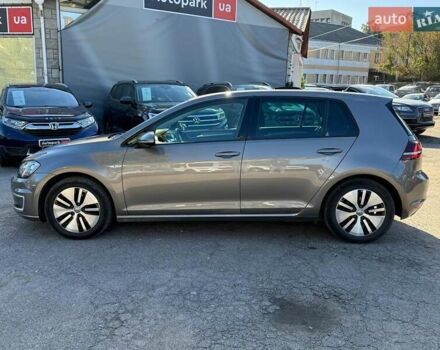 Серый Фольксваген e-Golf, объемом двигателя 0 л и пробегом 72 тыс. км за 11390 $, фото 11 на Automoto.ua
