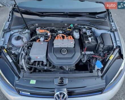 Сірий Фольксваген e-Golf, об'ємом двигуна 0 л та пробігом 48 тис. км за 12000 $, фото 38 на Automoto.ua