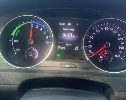 Серый Фольксваген e-Golf, объемом двигателя 0 л и пробегом 119 тыс. км за 9750 $, фото 9 на Automoto.ua