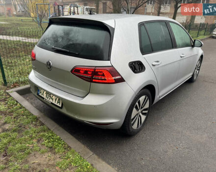 Серый Фольксваген e-Golf, объемом двигателя 0 л и пробегом 87 тыс. км за 9500 $, фото 4 на Automoto.ua