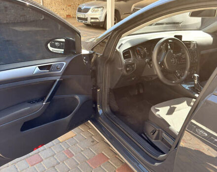 Серый Фольксваген e-Golf, объемом двигателя 0 л и пробегом 165 тыс. км за 8800 $, фото 15 на Automoto.ua