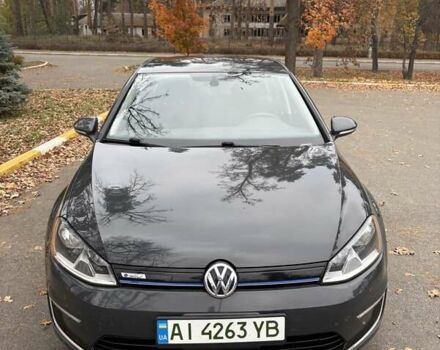 Серый Фольксваген e-Golf, объемом двигателя 0 л и пробегом 96 тыс. км за 9100 $, фото 7 на Automoto.ua