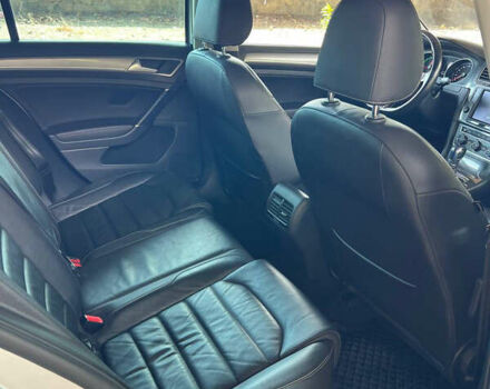 Серый Фольксваген e-Golf, объемом двигателя 0 л и пробегом 113 тыс. км за 9999 $, фото 8 на Automoto.ua