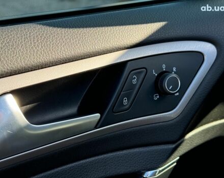 Серый Фольксваген e-Golf, объемом двигателя 0 л и пробегом 72 тыс. км за 11390 $, фото 14 на Automoto.ua