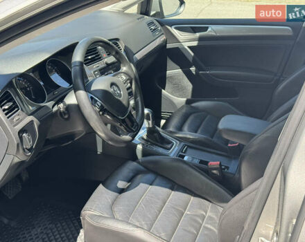 Серый Фольксваген e-Golf, объемом двигателя 0 л и пробегом 140 тыс. км за 7950 $, фото 9 на Automoto.ua