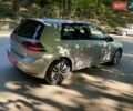 Серый Фольксваген e-Golf, объемом двигателя 0 л и пробегом 104 тыс. км за 9988 $, фото 5 на Automoto.ua