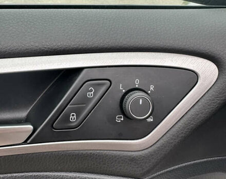 Серый Фольксваген e-Golf, объемом двигателя 0 л и пробегом 134 тыс. км за 9450 $, фото 19 на Automoto.ua