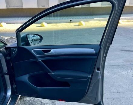 Серый Фольксваген e-Golf, объемом двигателя 0 л и пробегом 119 тыс. км за 10700 $, фото 45 на Automoto.ua