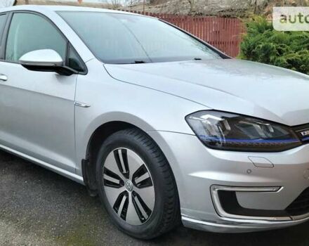 Серый Фольксваген e-Golf, объемом двигателя 0 л и пробегом 133 тыс. км за 9200 $, фото 2 на Automoto.ua