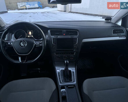 Серый Фольксваген e-Golf, объемом двигателя 0 л и пробегом 90 тыс. км за 8700 $, фото 11 на Automoto.ua