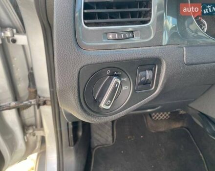 Серый Фольксваген e-Golf, объемом двигателя 0 л и пробегом 115 тыс. км за 8500 $, фото 10 на Automoto.ua