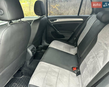 Серый Фольксваген e-Golf, объемом двигателя 0 л и пробегом 95 тыс. км за 8200 $, фото 6 на Automoto.ua