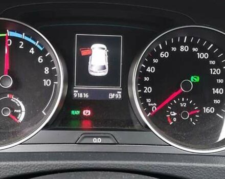 Серый Фольксваген e-Golf, объемом двигателя 0 л и пробегом 92 тыс. км за 9500 $, фото 13 на Automoto.ua