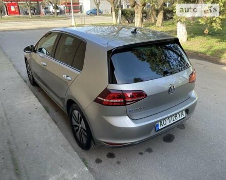 Серый Фольксваген e-Golf, объемом двигателя 0 л и пробегом 70 тыс. км за 13400 $, фото 3 на Automoto.ua