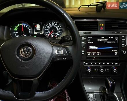 Сірий Фольксваген e-Golf, об'ємом двигуна 0 л та пробігом 63 тис. км за 16750 $, фото 1 на Automoto.ua